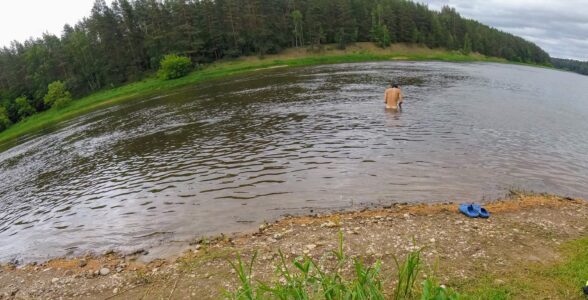 river by my campsite on the night of the bite — a great place for a skinny dip, but possibly not the best in which to wash a dog bite? (Lithuania, June 13th, '17)