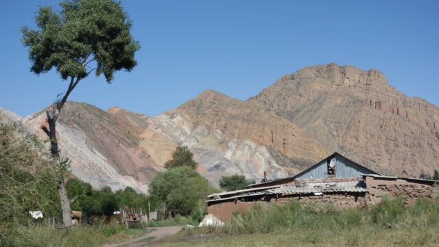 Hiking with Soviet maps in Central Kyrgyzstan
